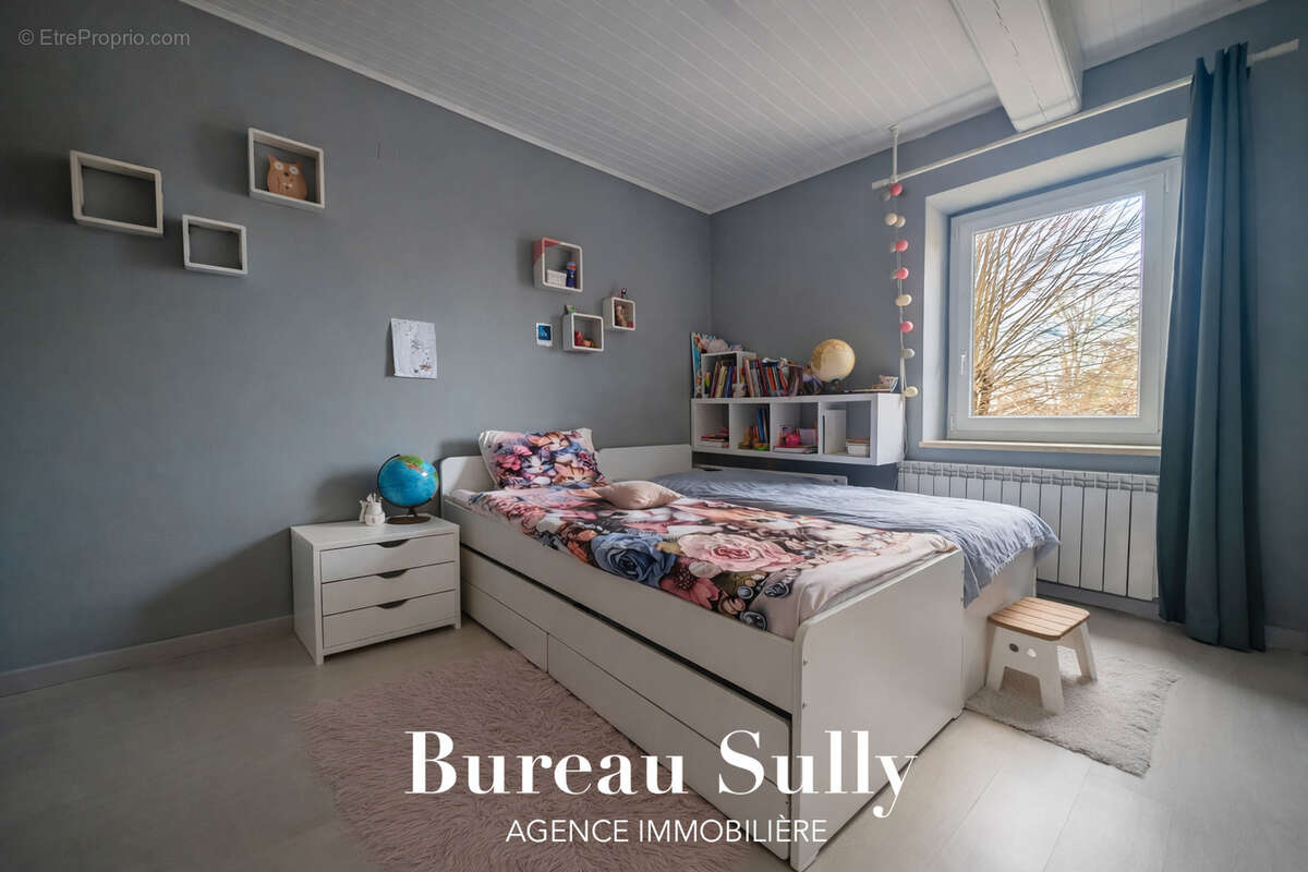 Appartement à CHARBONNIERES-LES-BAINS