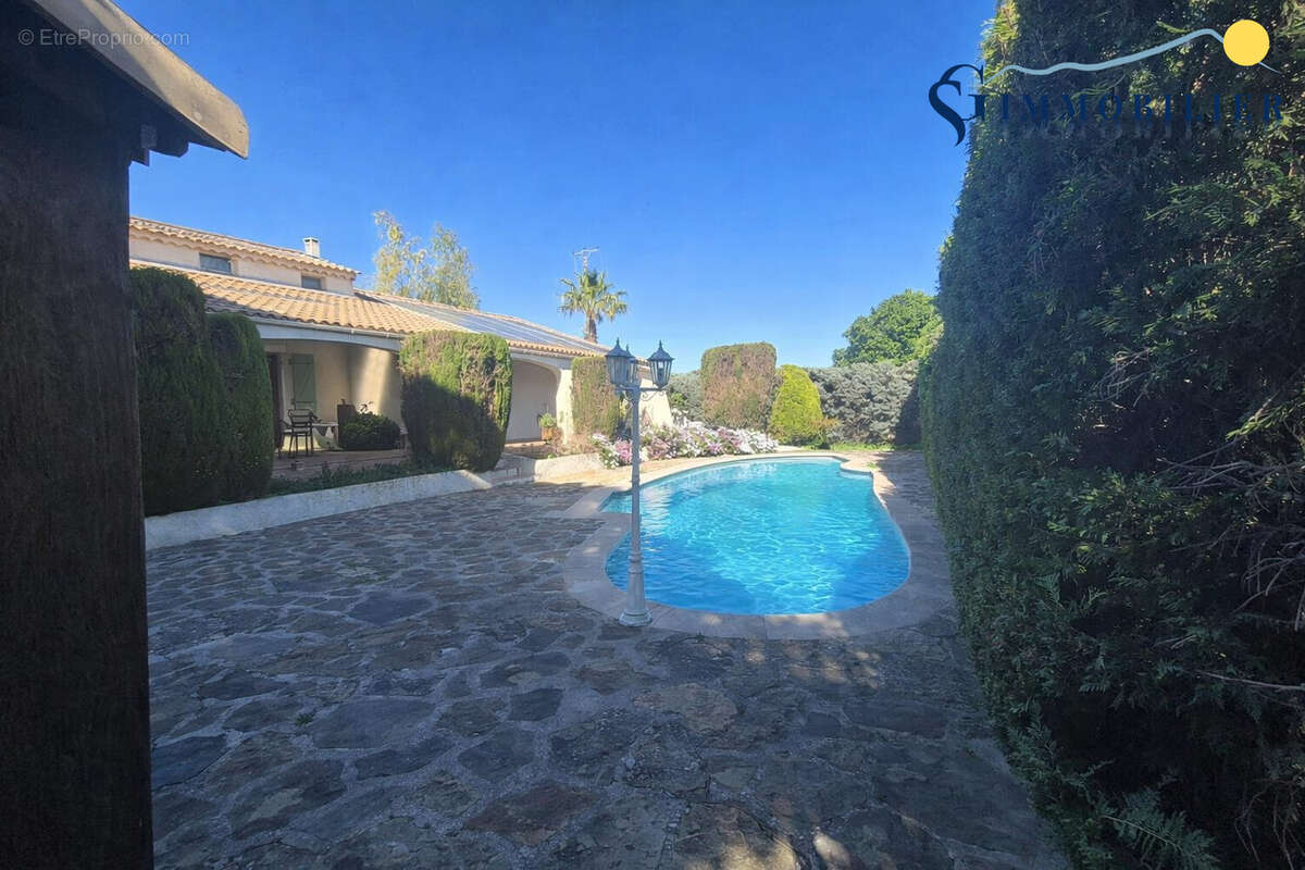 Maison à LA FARLEDE