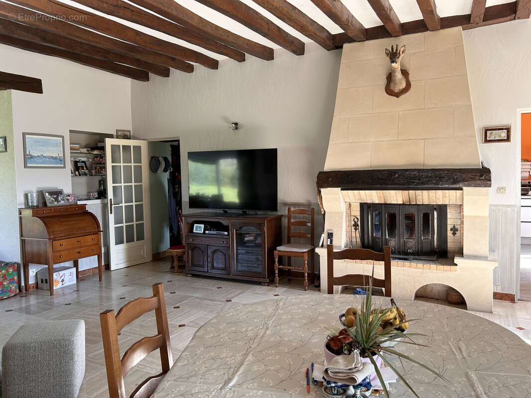 Maison à SENNEVIERES