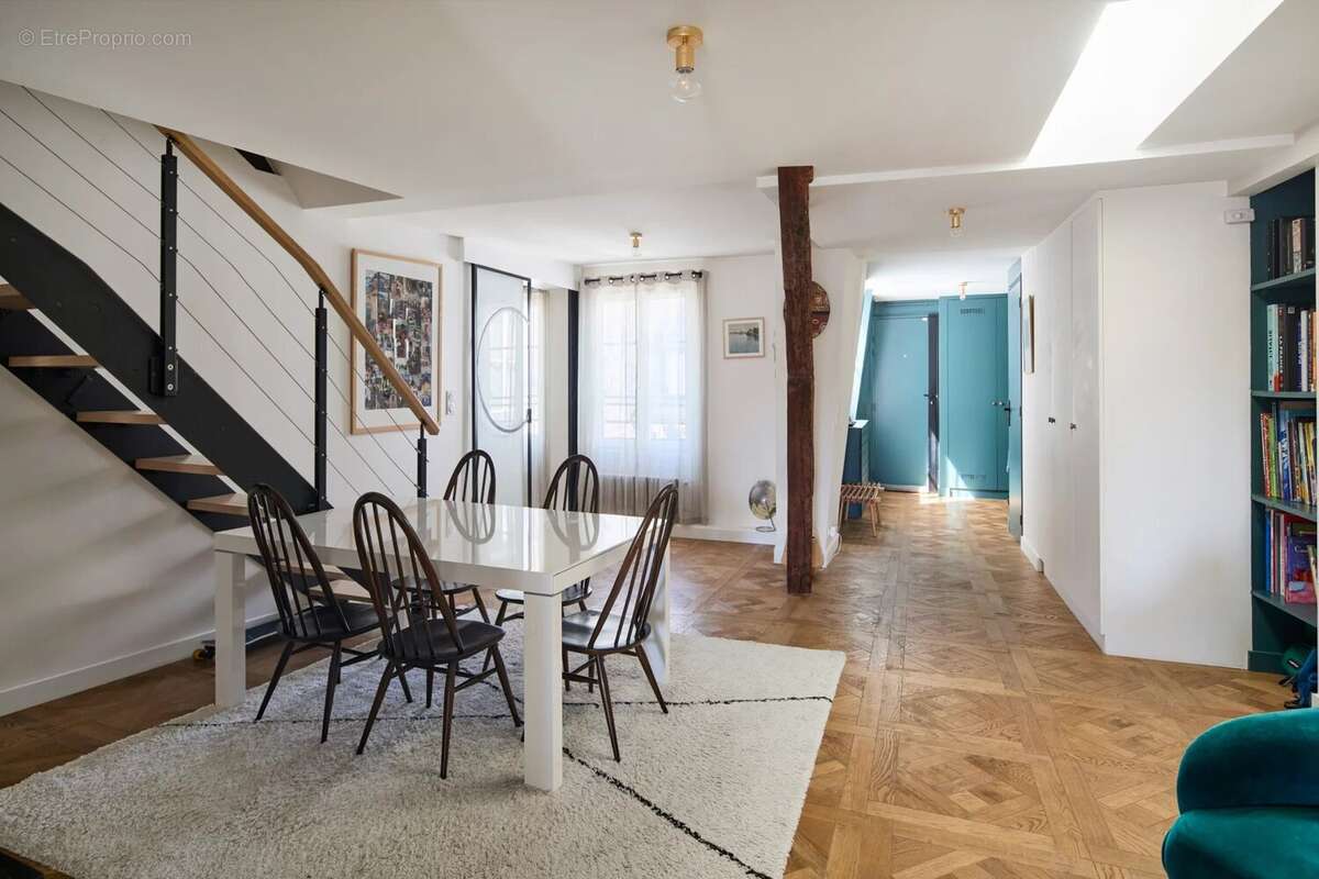 Appartement à PARIS-6E