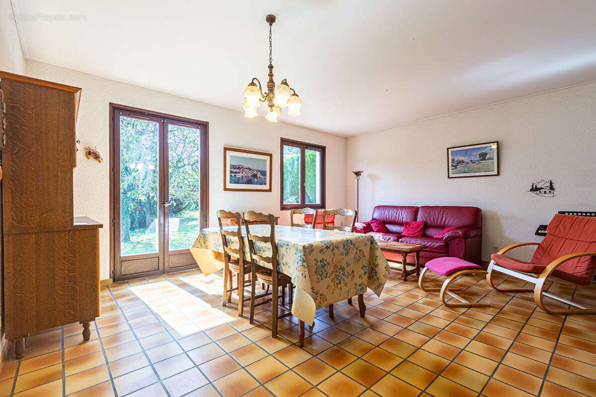 Agence immobiliere laforet - "cerisier"  - annecy / seynod - maison plain pied 93,41m2 - sous-sol complet - photo 5