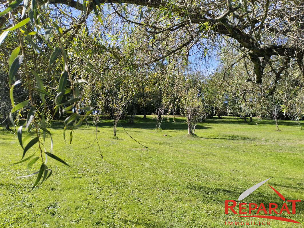 Maison à SAINT-CYR-LA-ROCHE
