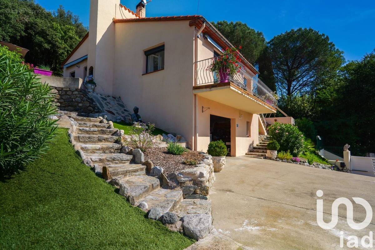 Photo 1 - Maison à ARLES-SUR-TECH