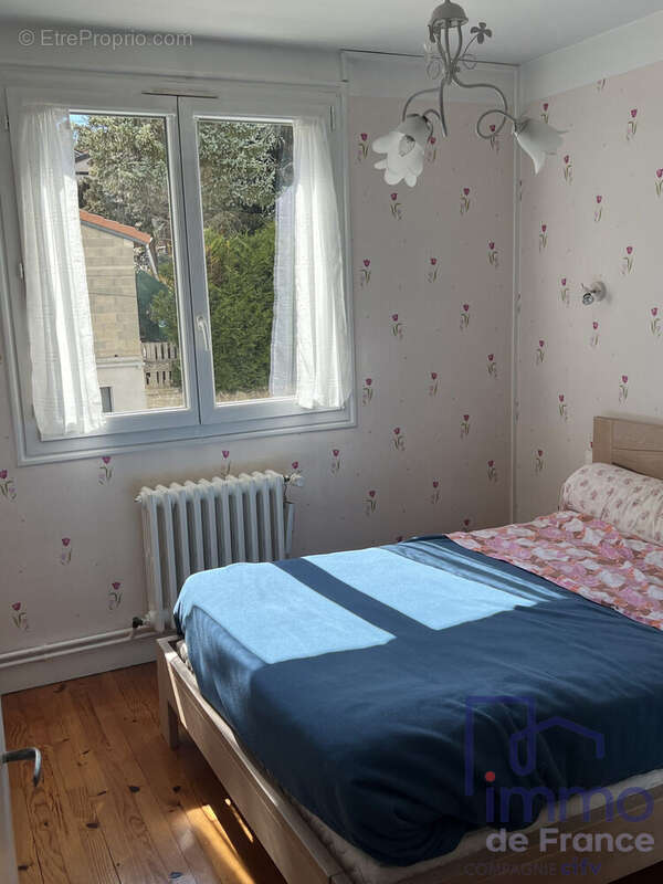 Appartement à SAINT-ETIENNE