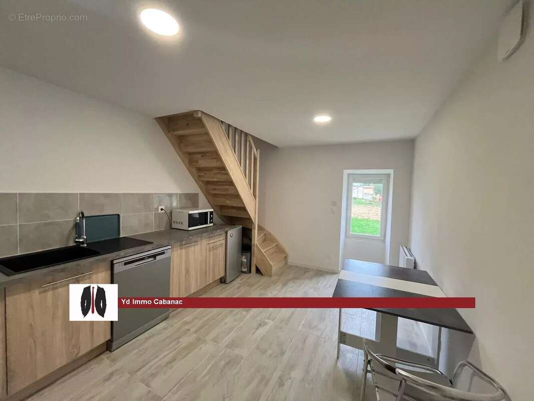 Maison à PUJOLS-SUR-CIRON