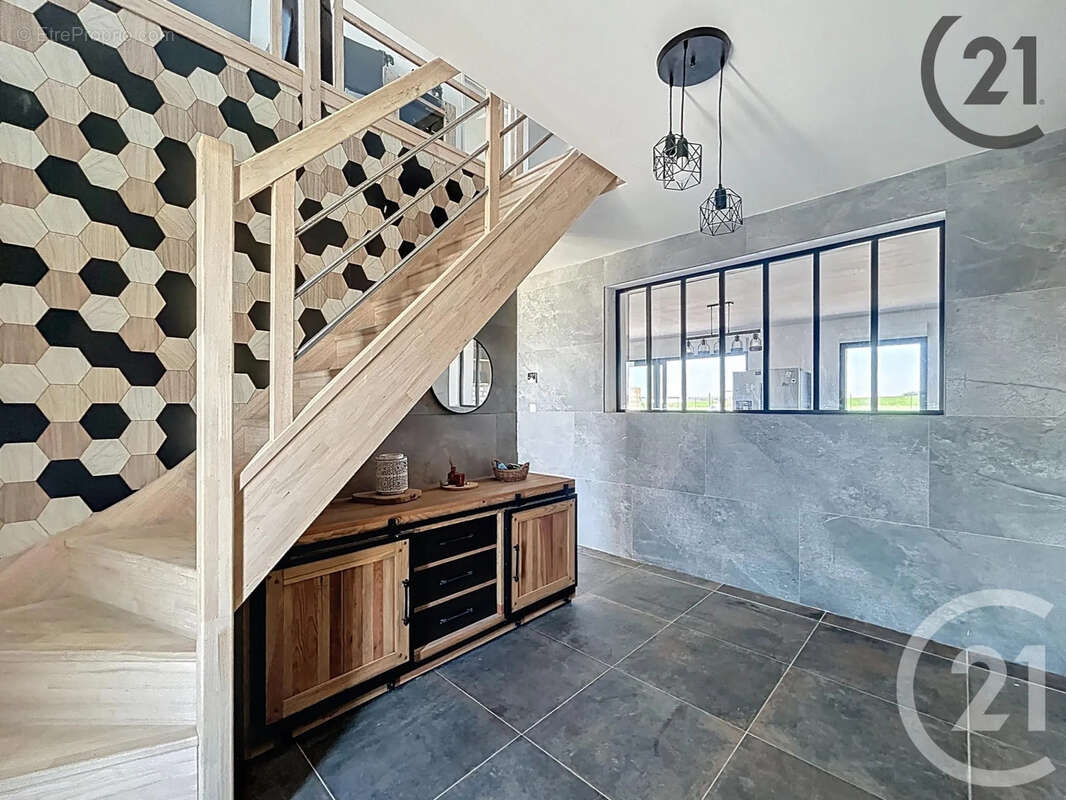 Maison à PRUNAY-BELLEVILLE