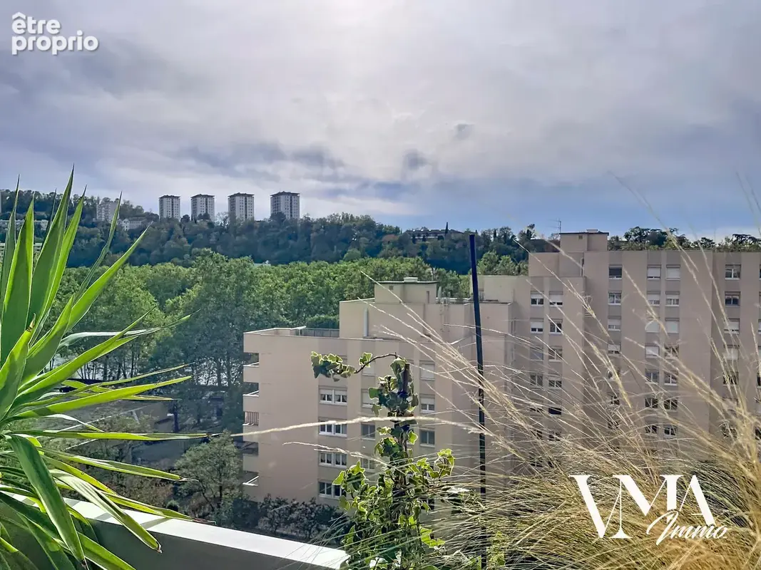 Appartement T5 de 118 m2 Climatisé avec balcon Sud-Ouest, vue dégagée et parking - photo 1