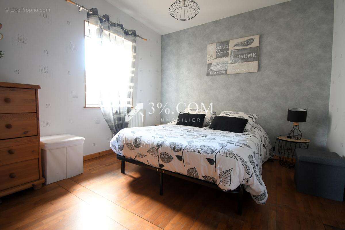 Maison à VANNES-LE-CHATEL