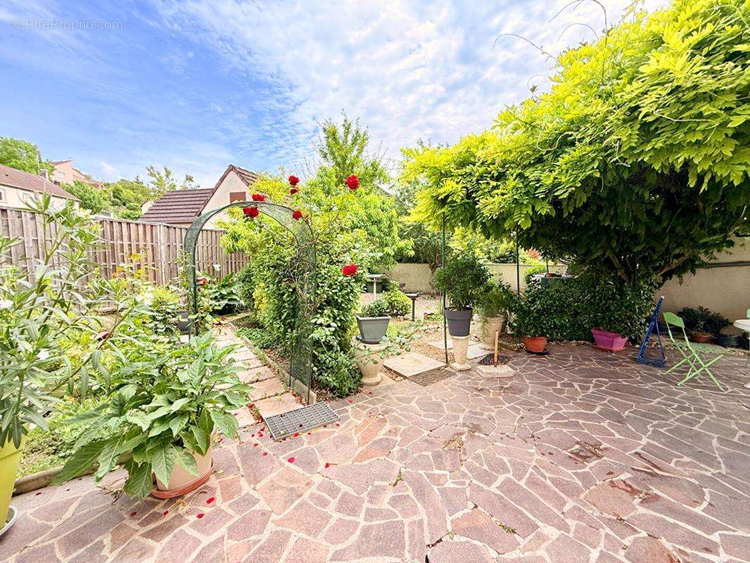 Maison de caractère 250 m² , 10 pièces sur Terrain 1000 m² à Joigny - photo 16