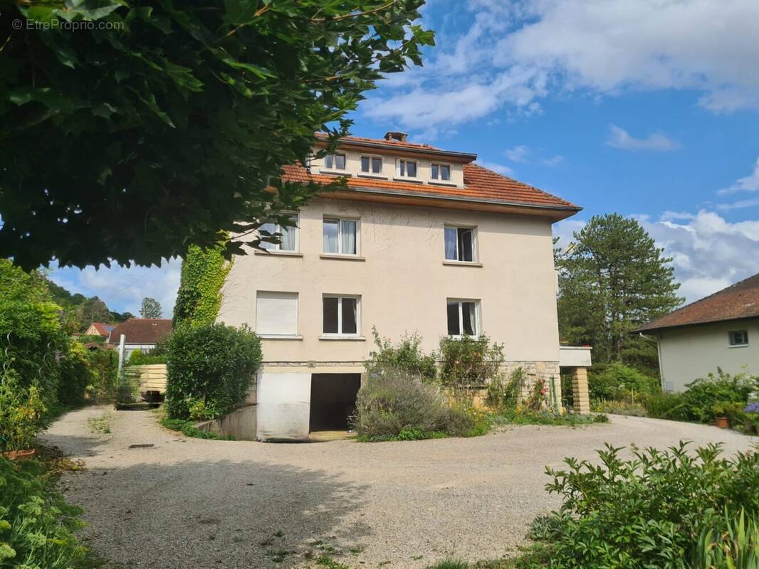 Maison à ORNANS