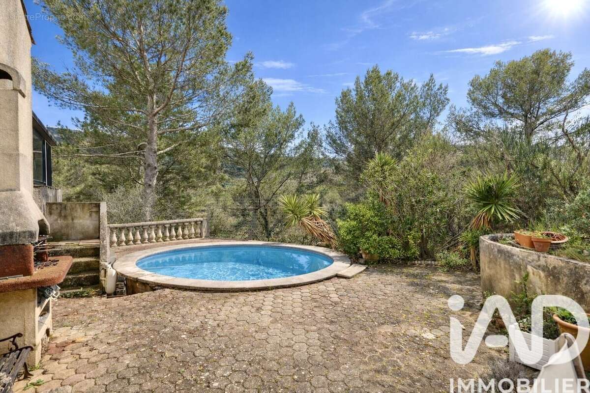 Photo 3 - Maison à PEYPIN