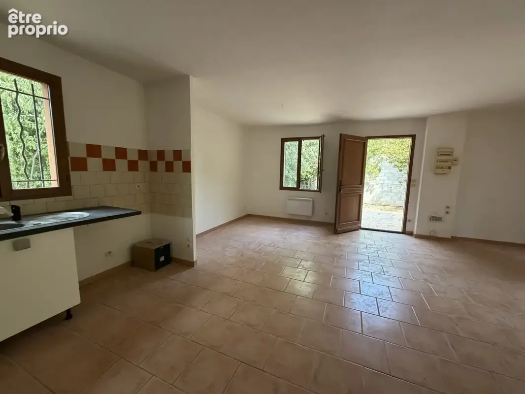 Maison 86 m² à Carces  - photo 7