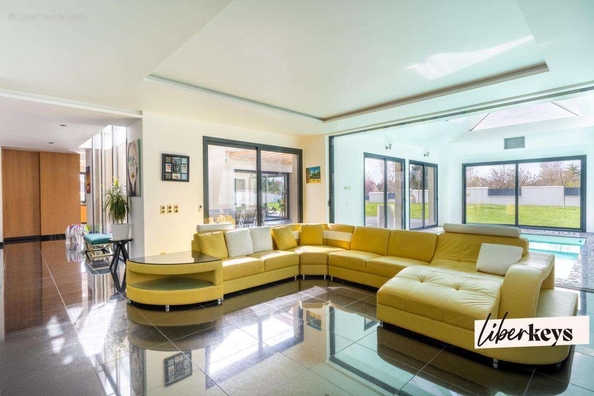 Maison à SAINT-LAURENT-LA-GATINE