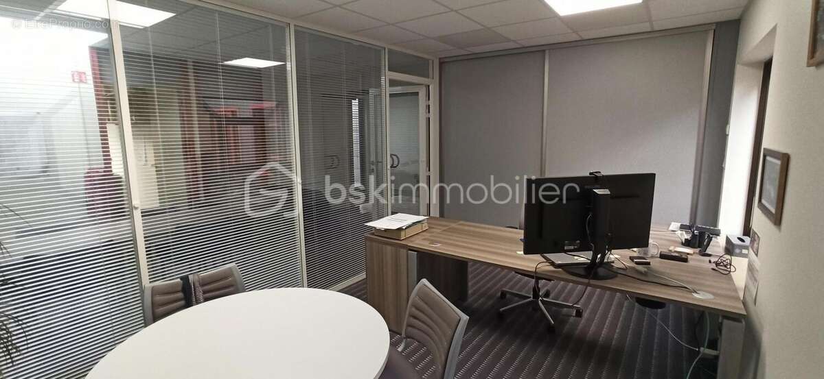 Commerce à LA FERTE-MACE