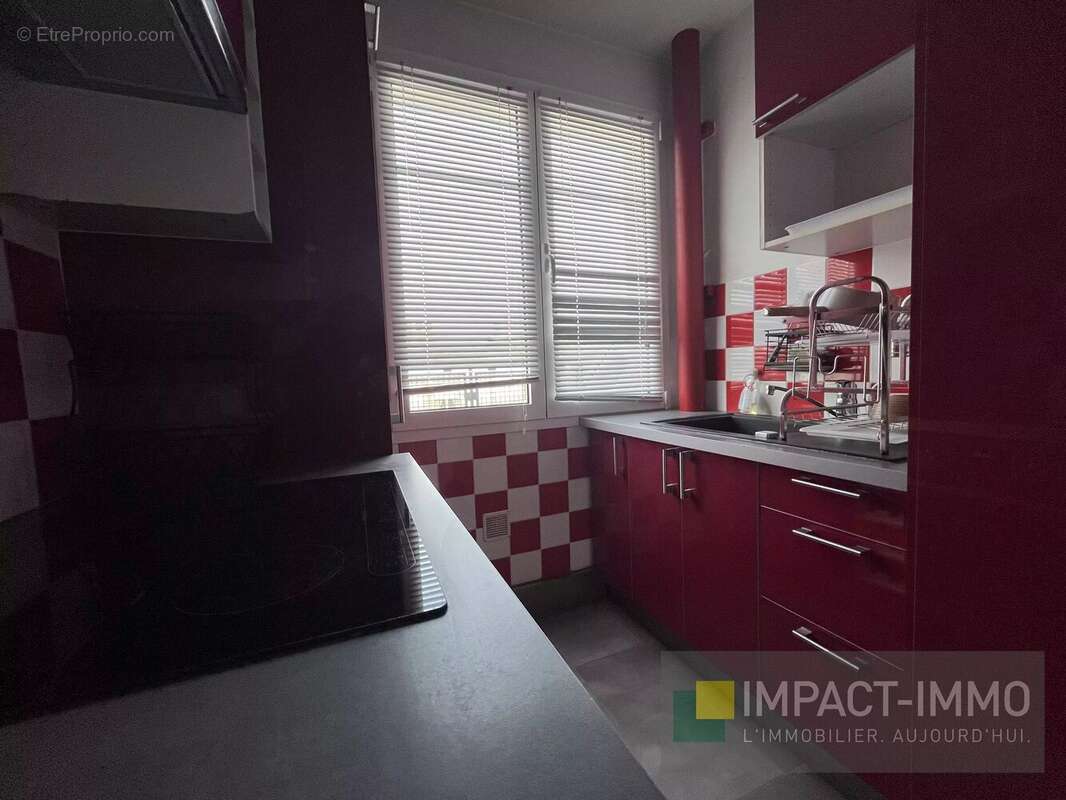Appartement à COURBEVOIE