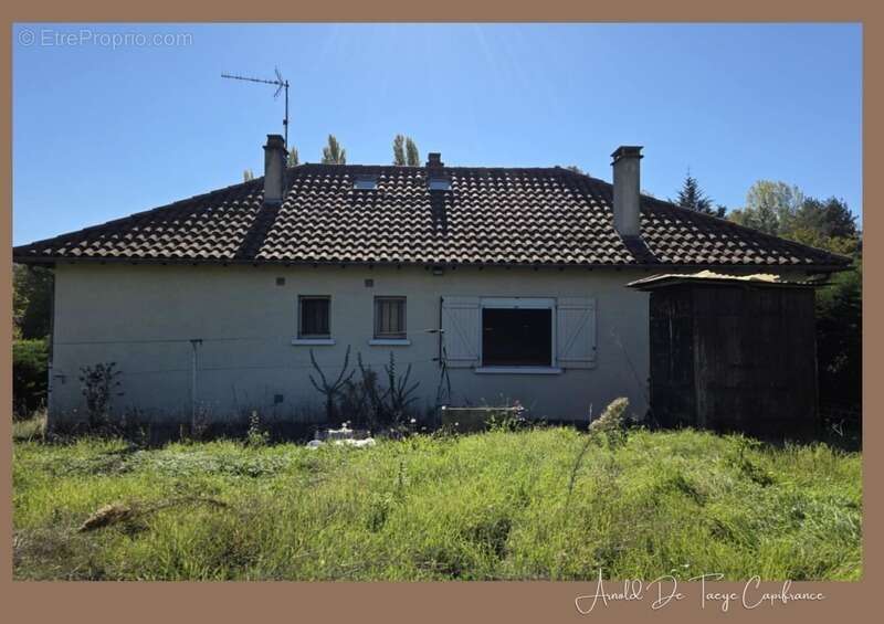 Maison à SAINT-JEAN-LESPINASSE