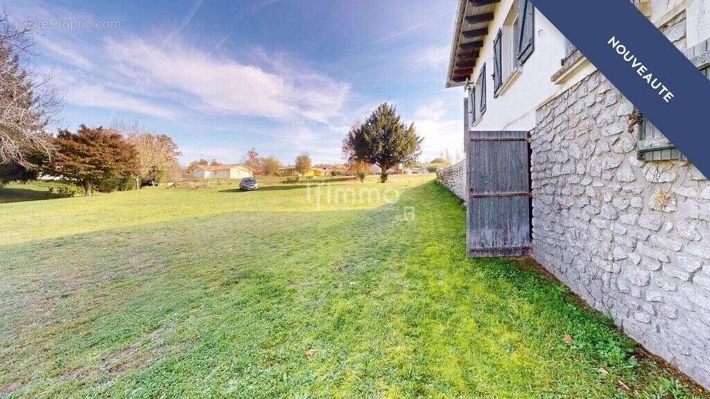 Maison à RION-DES-LANDES