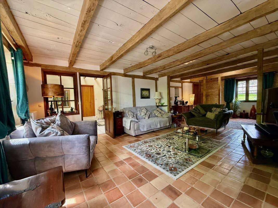 Maison à LE BOUCHAGE