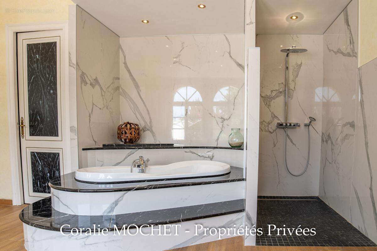 Maison à LES SORINIERES