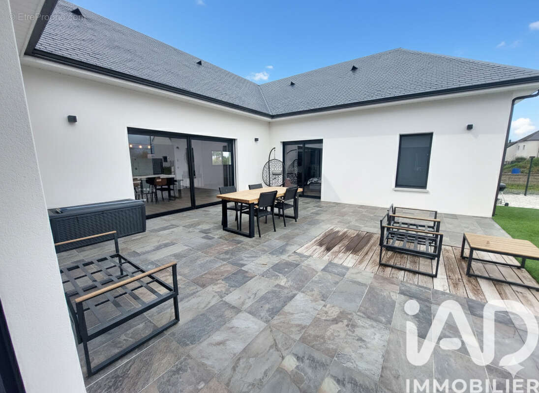 Photo 2 - Maison à HORGUES