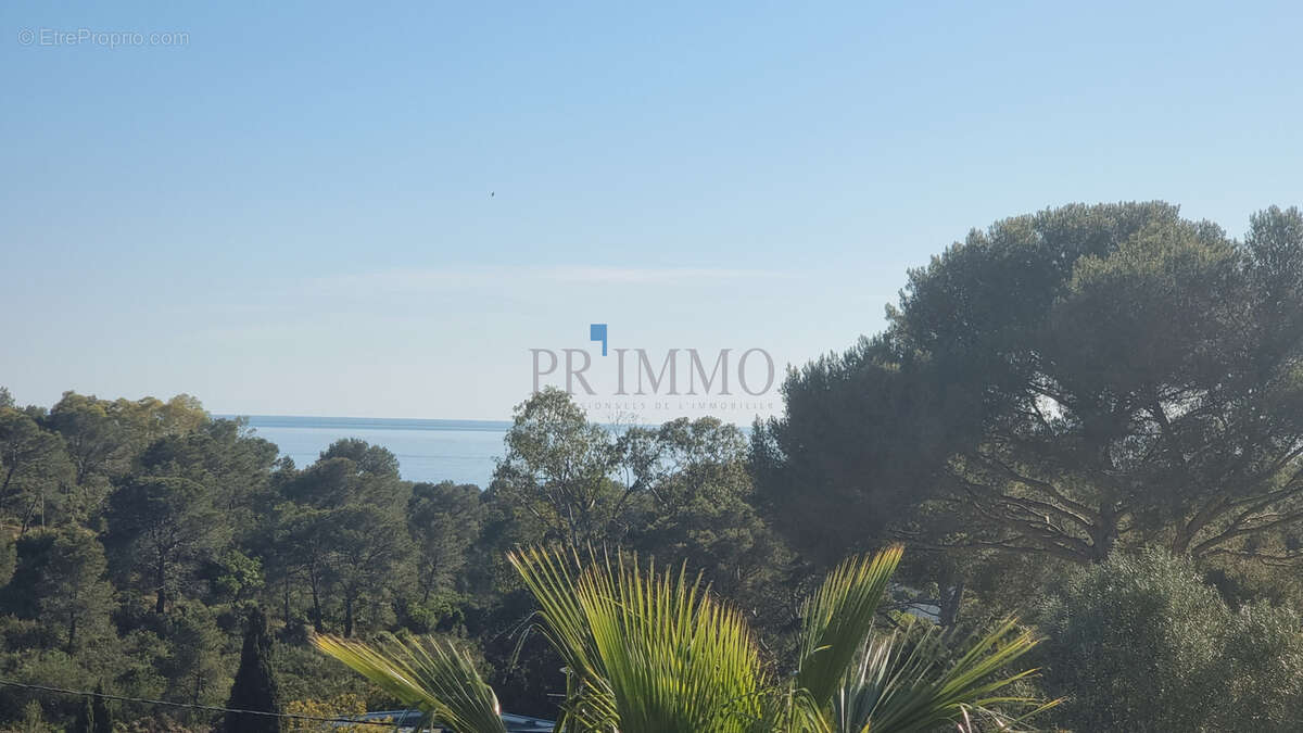 Appartement à SAINT-RAPHAEL