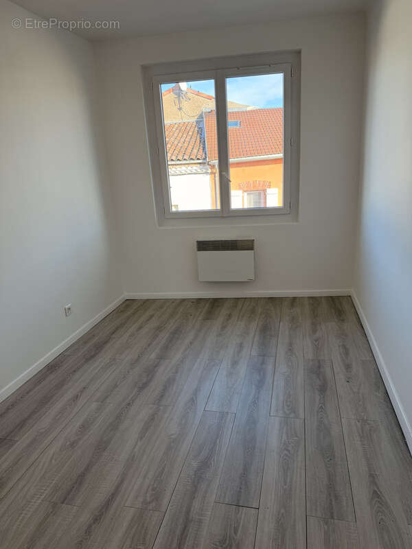 Maison à LA TOUR-DU-CRIEU