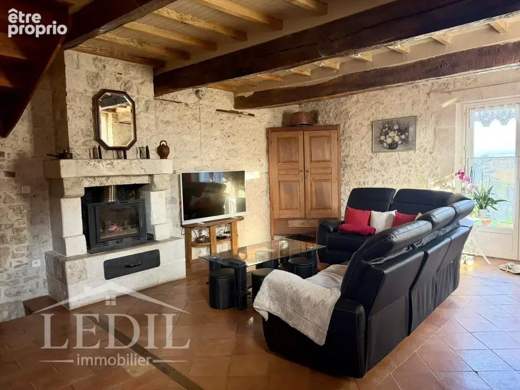Maison en pierre rénovée avec vue panoramique - photo 7
