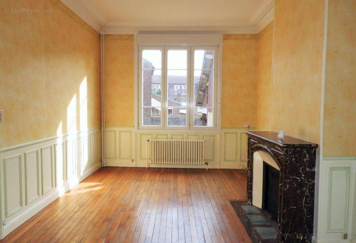 Maison à CHAUNY