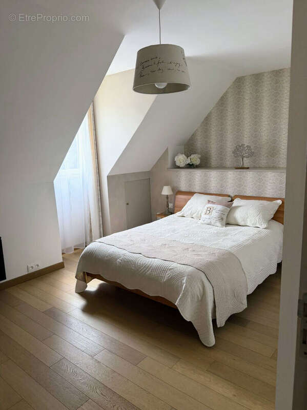 Maison Lamorlaye 7 pièce(s) 165 m2 - photo 10
