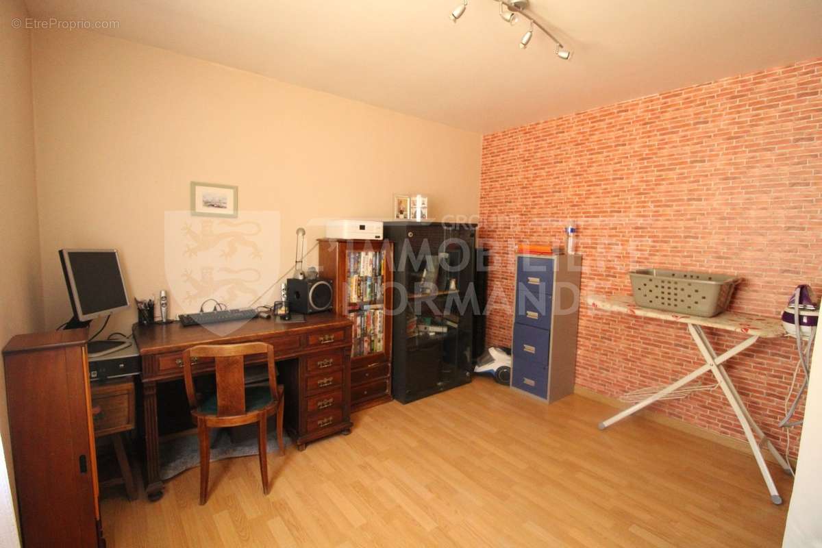 Maison à BONNIERES-SUR-SEINE