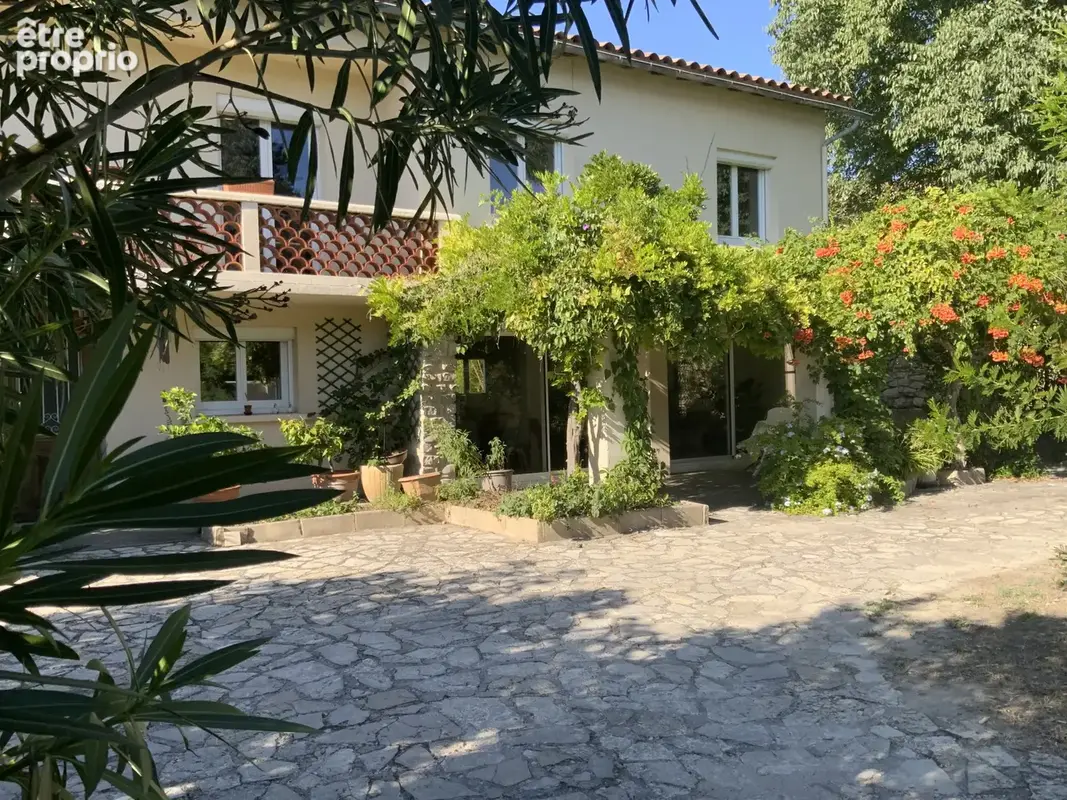 Villa de 170 m2 Uzès à pieds avec jardin de 800 m2. - photo 3