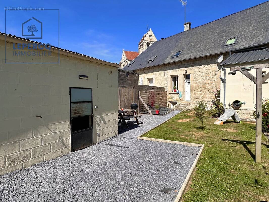 Maison à COEUVRES-ET-VALSERY