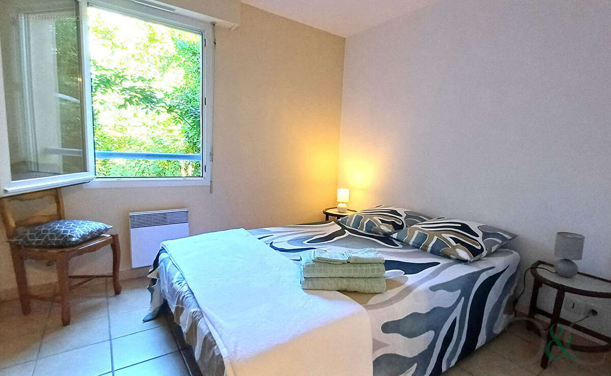 Appartement à BORMES-LES-MIMOSAS