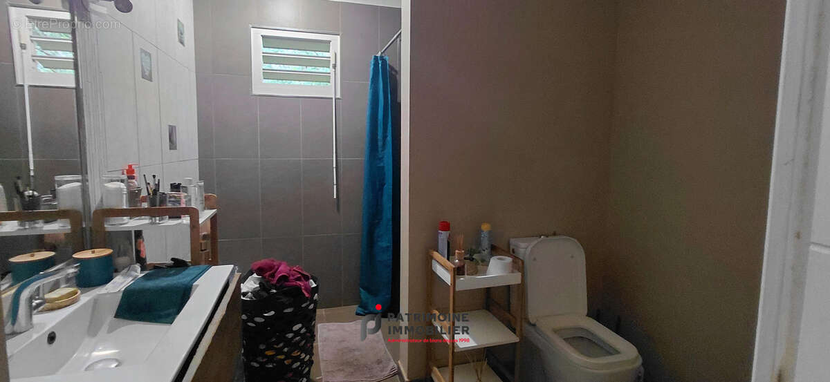 Appartement à LES ABYMES