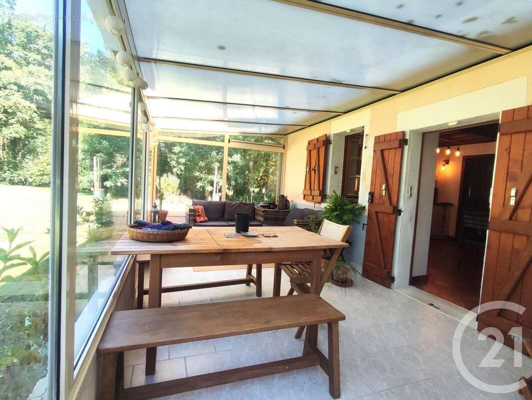 Maison à SAINT-VERAIN