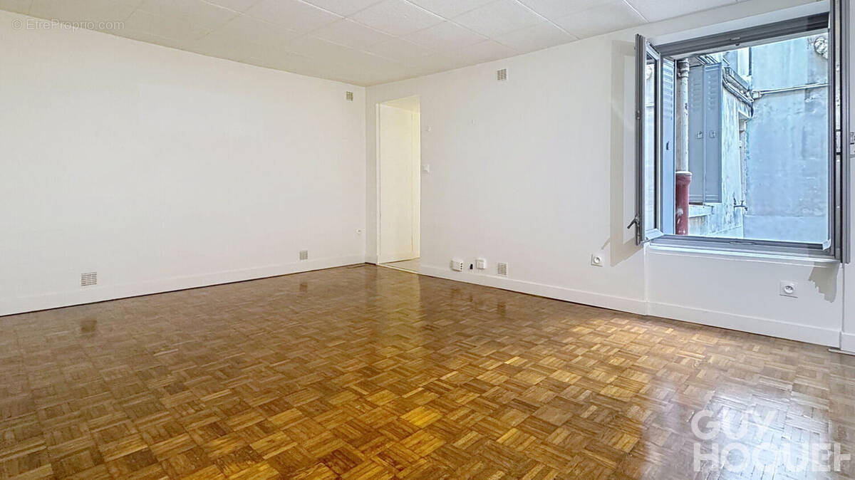 Appartement à VERSAILLES