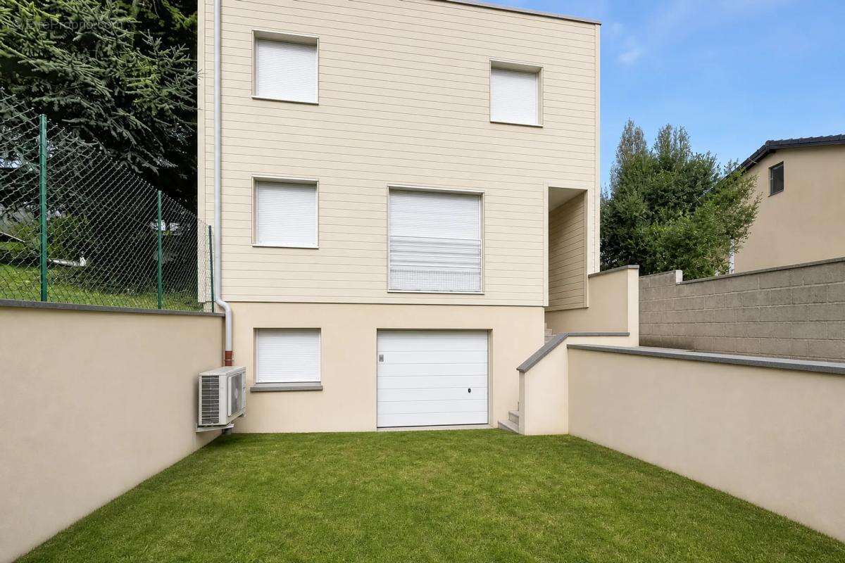 Maison moderne 4 ch. avec sous-sol et jardin - photo 11