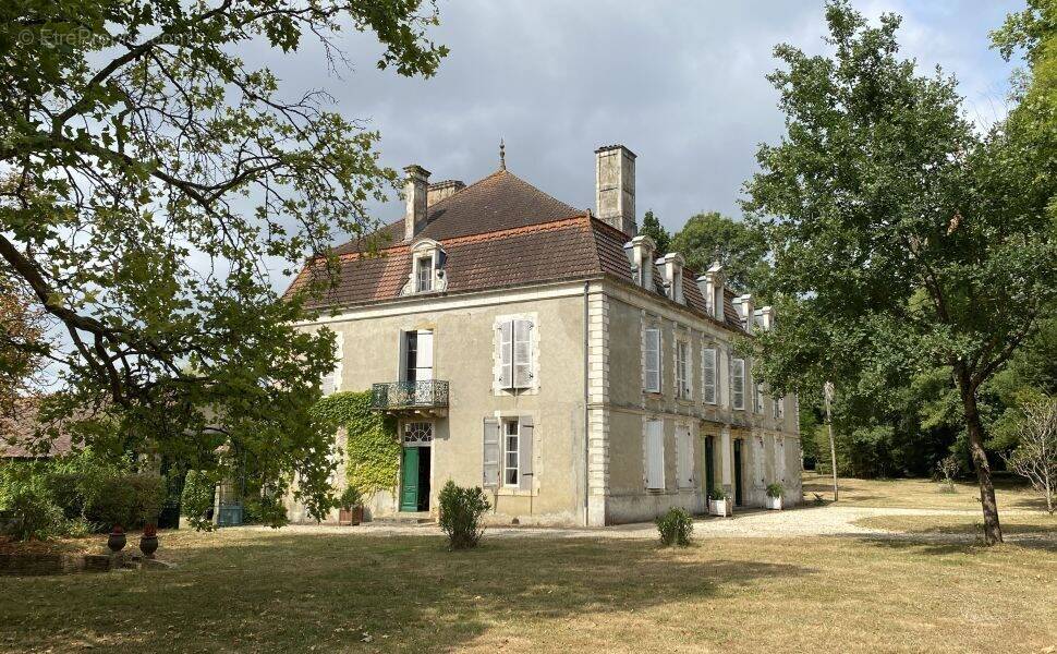 Maison à NOGARO