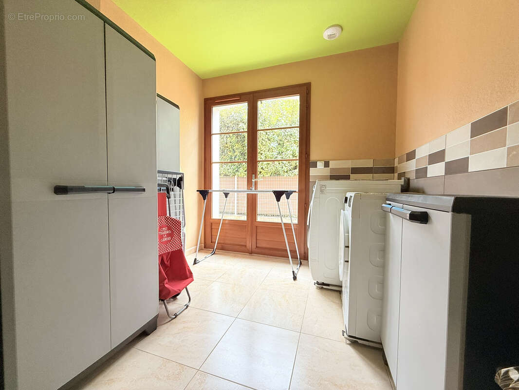 Maison à LA CRAU
