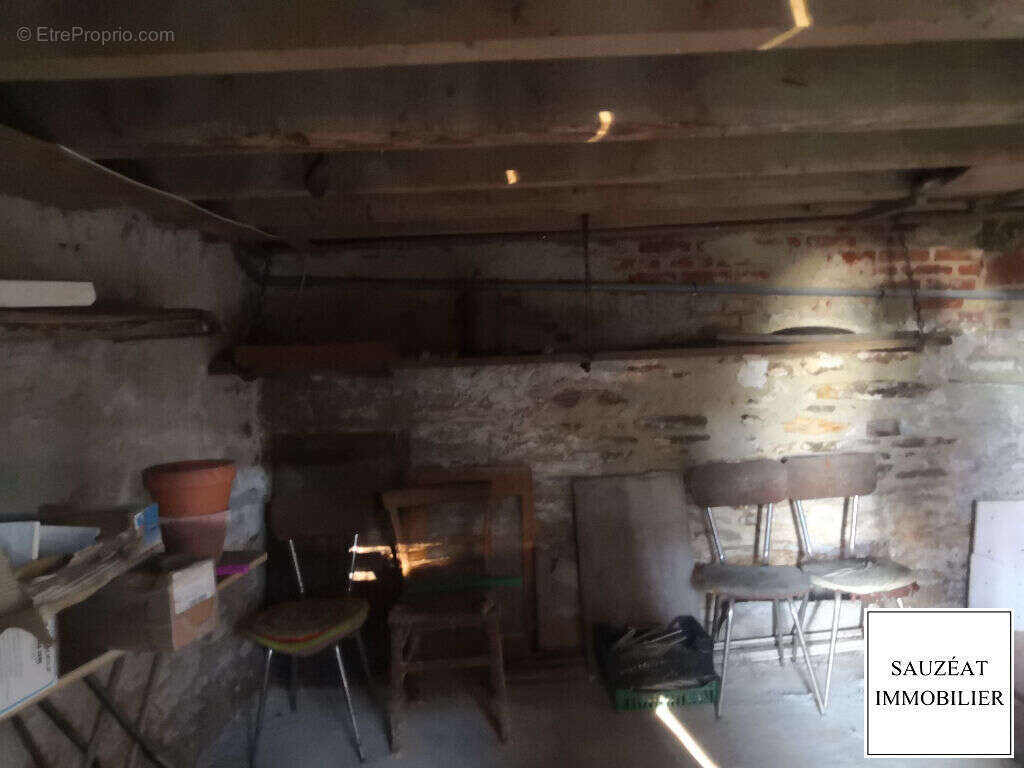 Appartement à SAINT-YRIEIX-LA-PERCHE