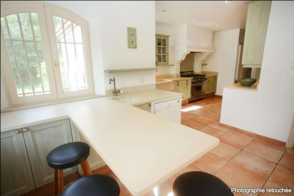 Maison à MOUGINS