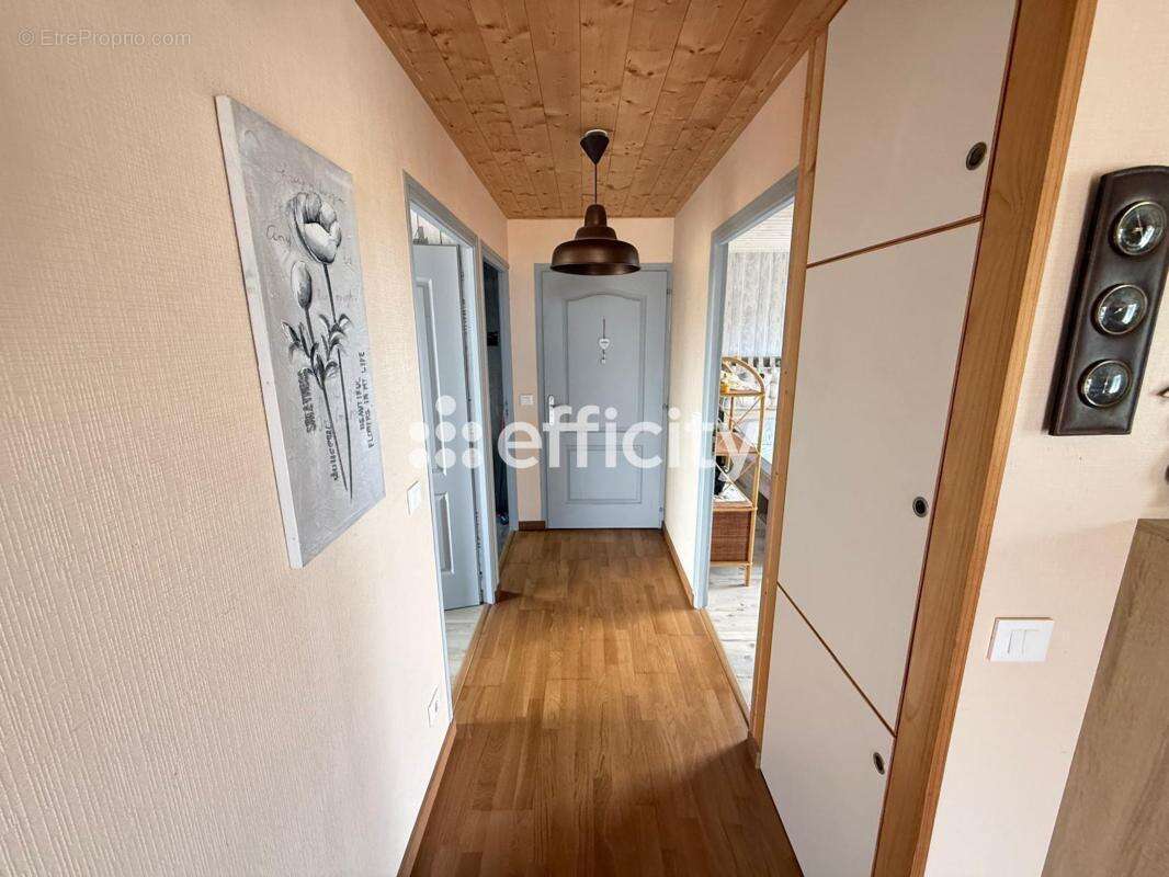Maison 62 m² à Saint-Hilaire-La-Foret  - photo 8