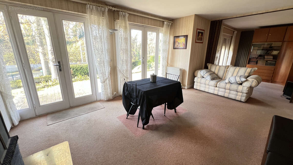 Maison à LA FERTE-ALAIS