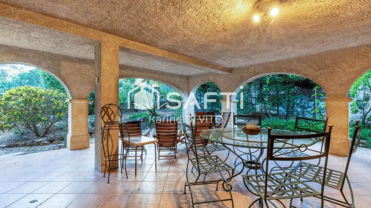 Photo 1 - Maison à SAINTE-MAXIME