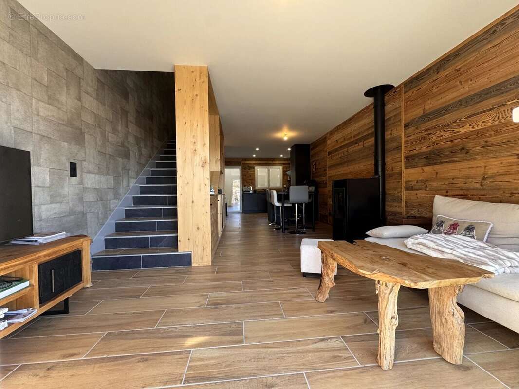 Maison à FONT-ROMEU-ODEILLO-VIA