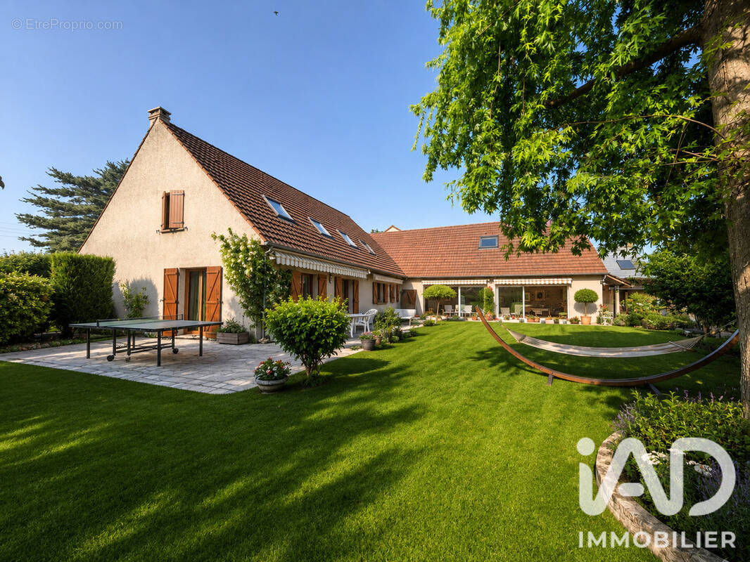 Photo 1 - Maison à PONTAULT-COMBAULT