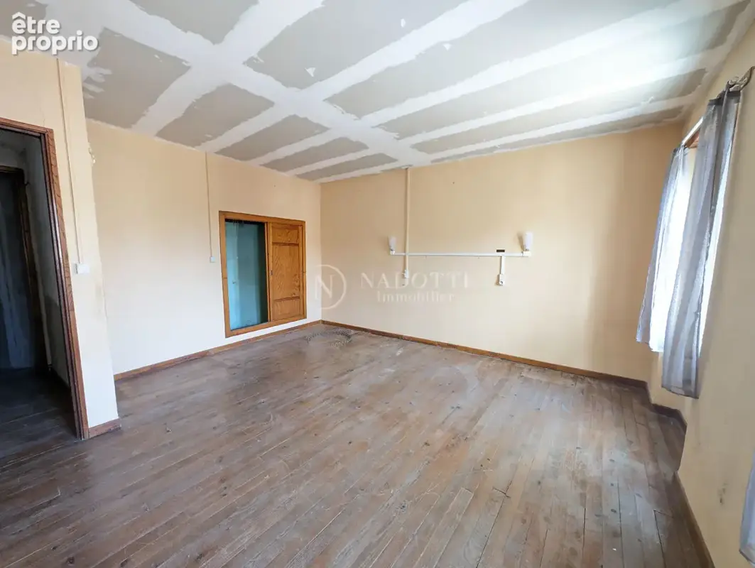 A VENDRE à Cadenet, Maison de ville 125m2 avec garage à rénover - photo 4