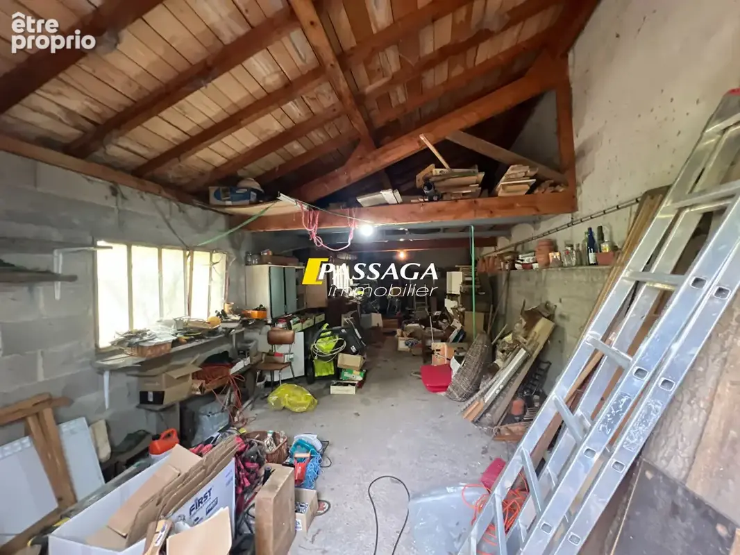 A VENDRE - Maison traditionnelle de caractère avec terrain - PALMAS D'AVEYRON - photo 14