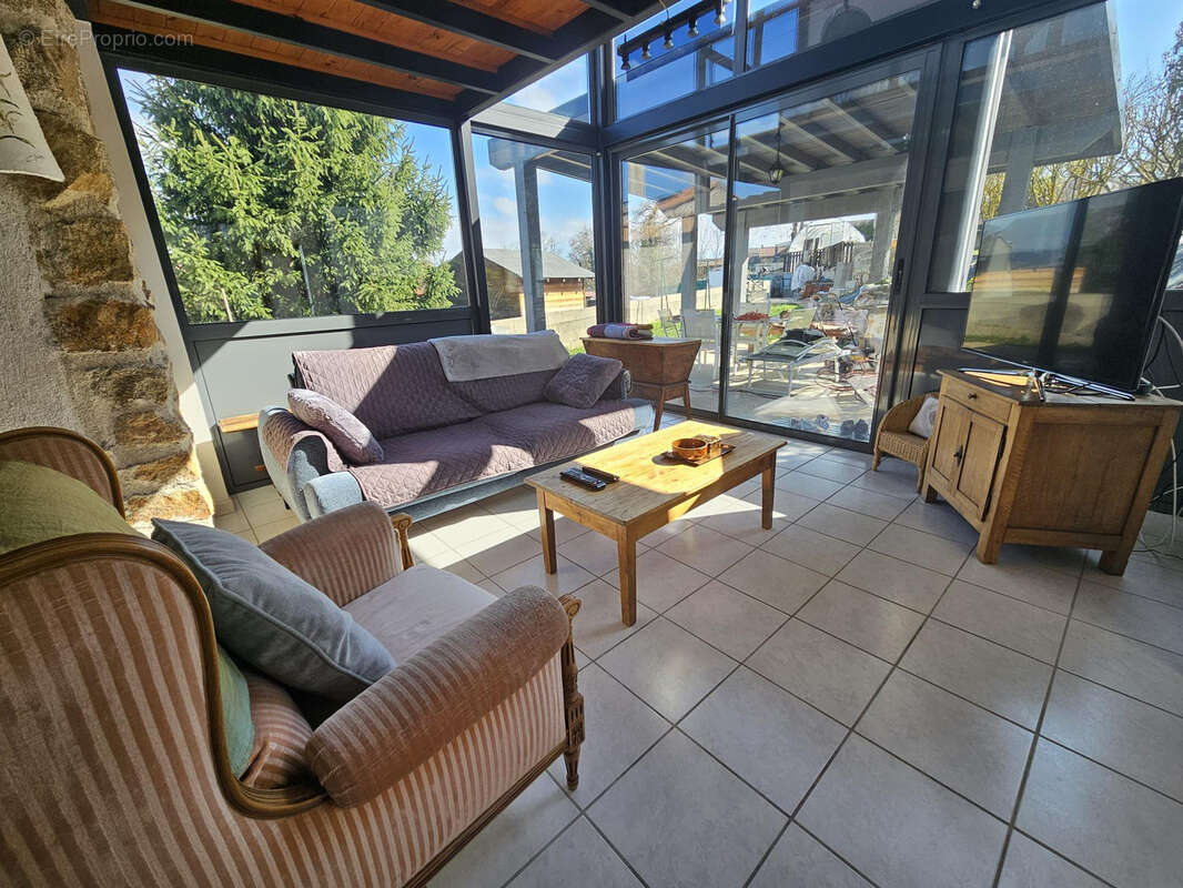 Maison à BAS-EN-BASSET