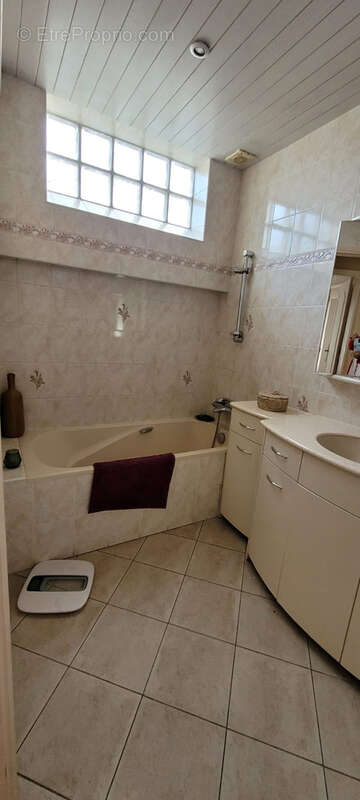 Maison familiale non loin du métro L.14 - photo 8